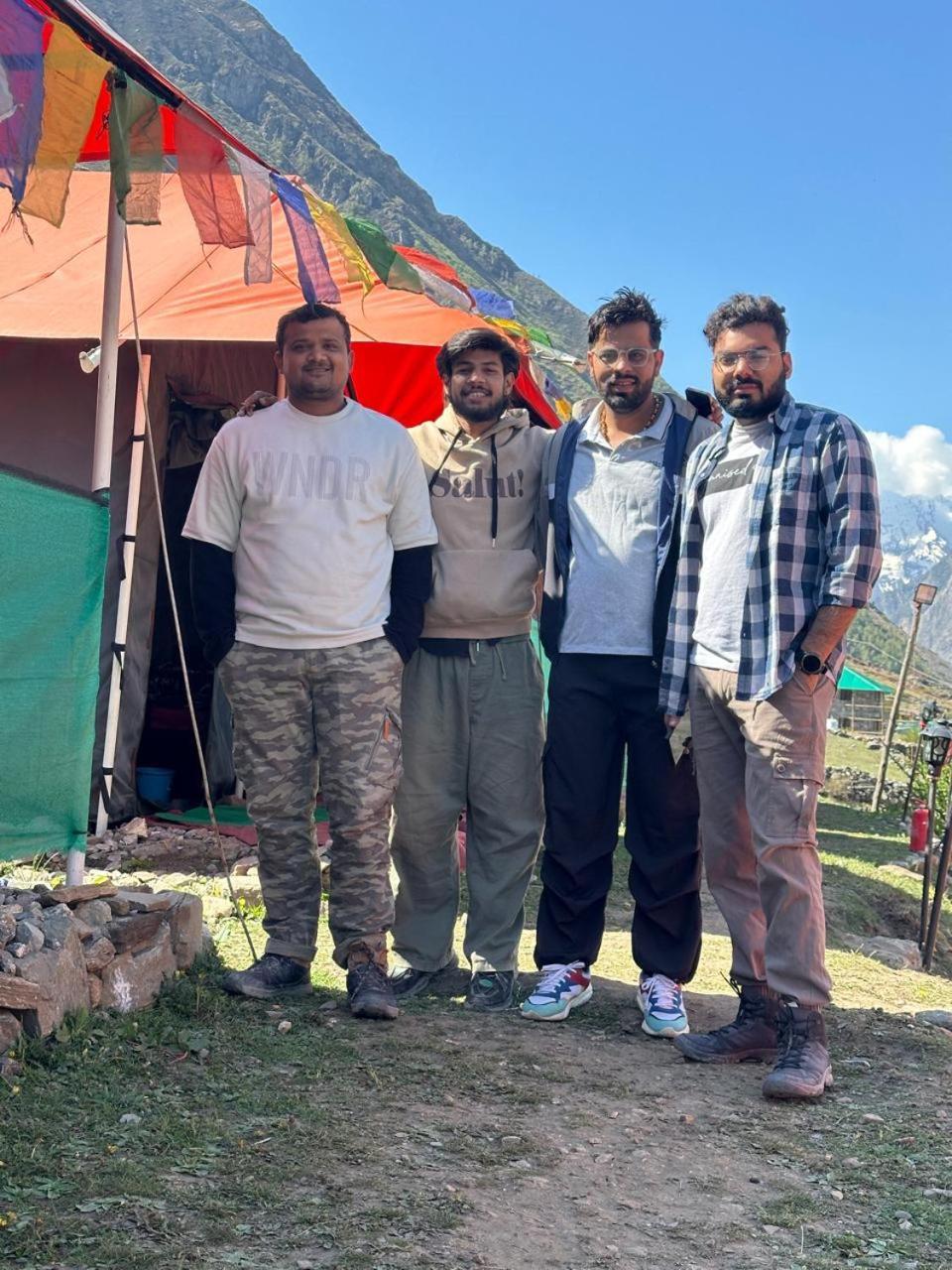 Buddy Hikers Stay Badrinath Ngoại thất bức ảnh